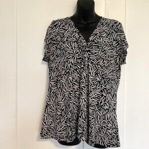 Van Heusen V-Neck Fitted Stretchy Top Short Sleeve Tee Shirt Size XL